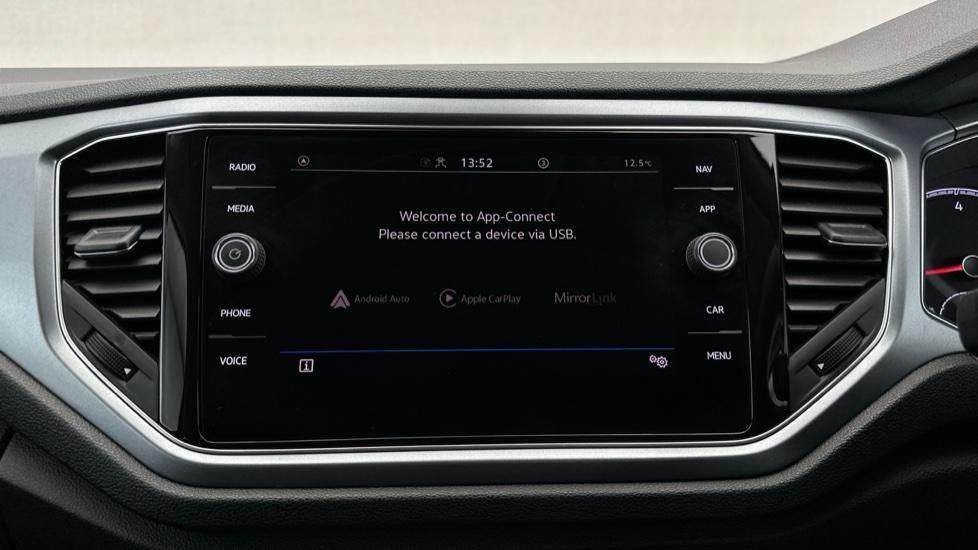 Apple Car Play & Android Auto