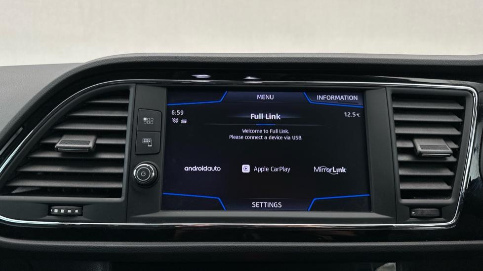 Apple Car Play & Android Auto