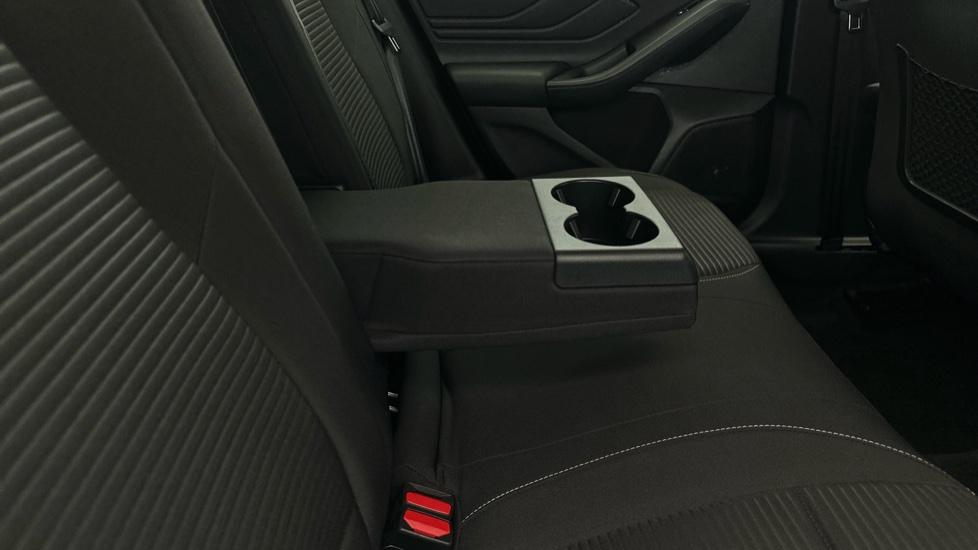 Rear Armrest/ Cup Holder