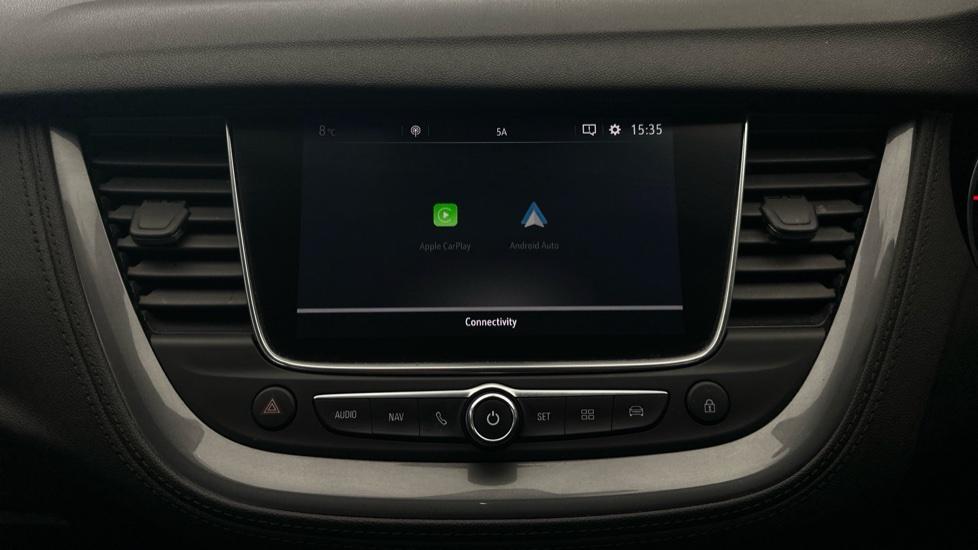 Apple Car Play & Android Auto