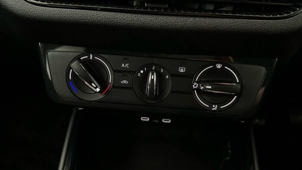 Used 2022 WHITE SKODA FABIA 1.0 TSI Colour Edition 5dr, 10,435 miles