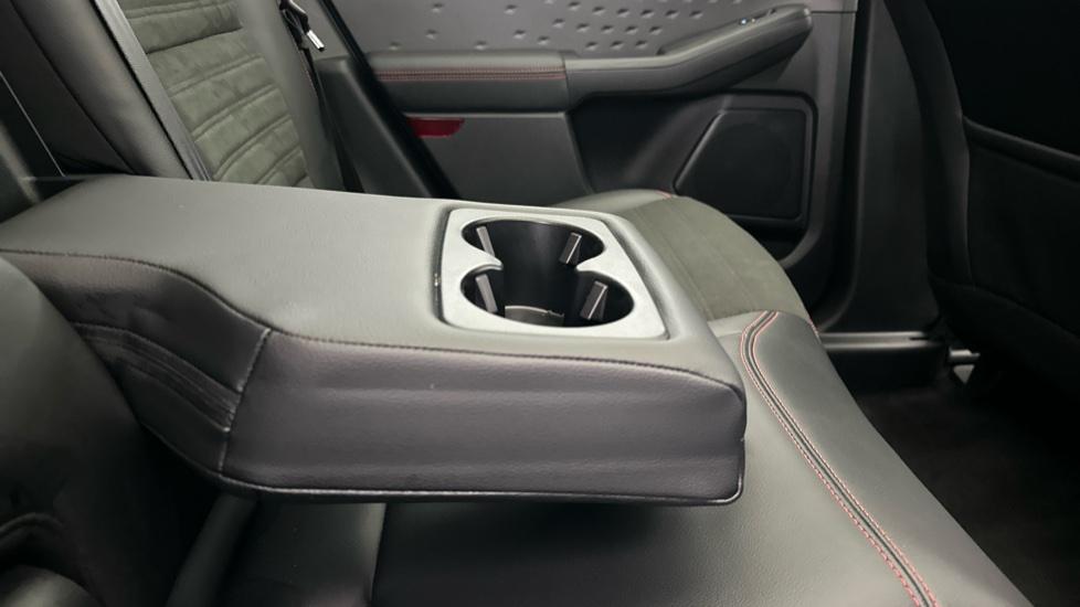 Rear Armrest/ Cup Holder