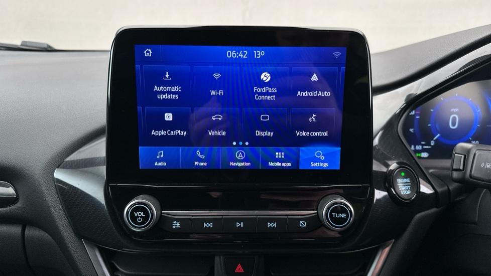 Apple Car Play & Android Auto