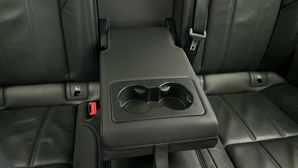 Rear Armrest/ Cup Holder