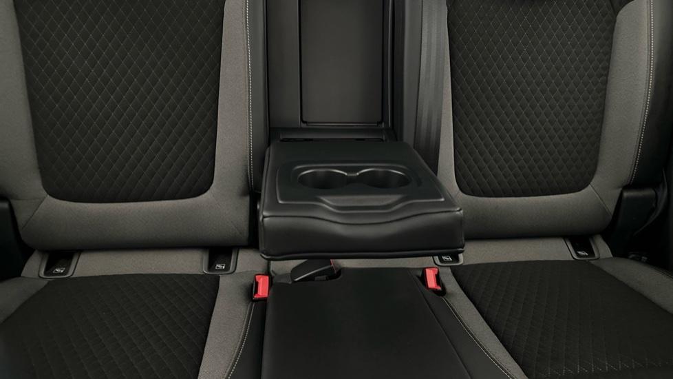 Rear Armrest/ Cup Holder