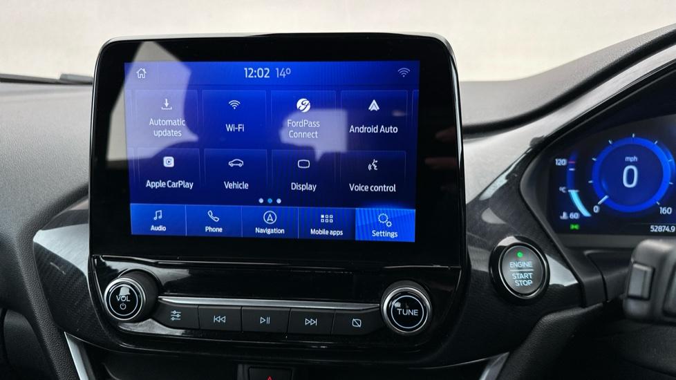 Apple Car Play & Android Auto