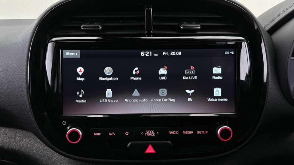 Apple Car Play & Android Auto