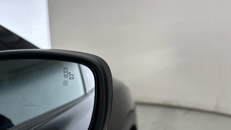 Blind Spot Monitoring System 