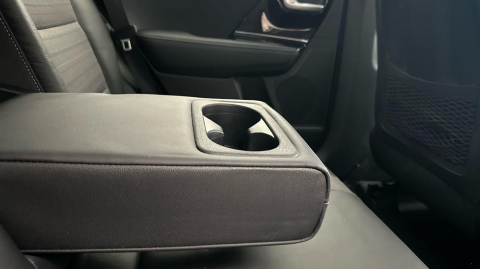 Rear Armrest/ Cup Holder