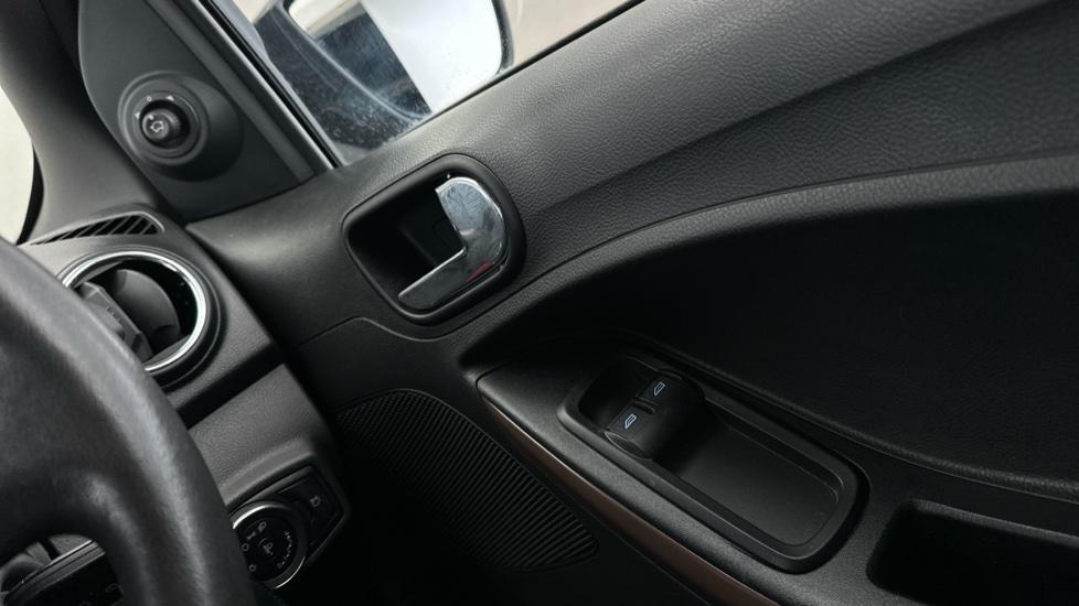 Electric Windows / Wing Mirrors 