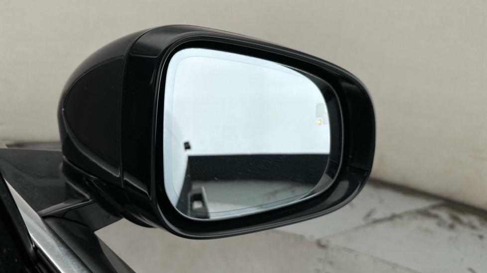 Blind Spot Monitoring System 