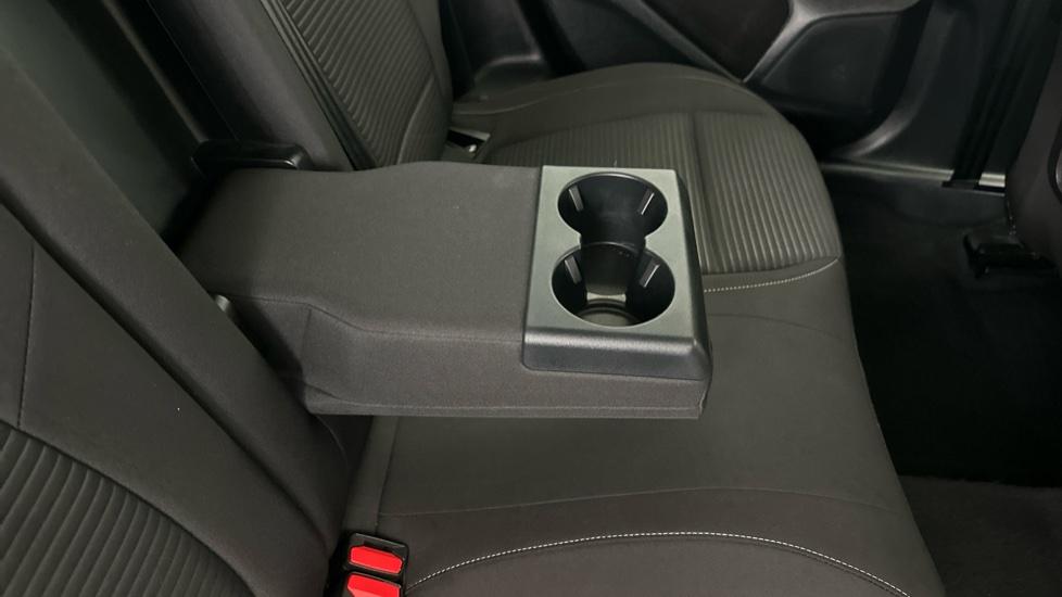 Rear Armrest/ Cup Holder