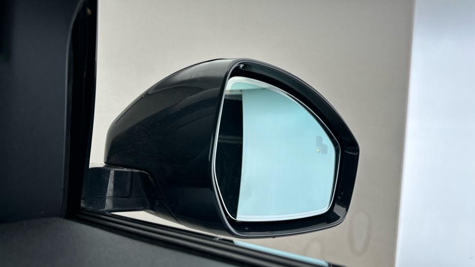 Blind Spot Monitoring System 