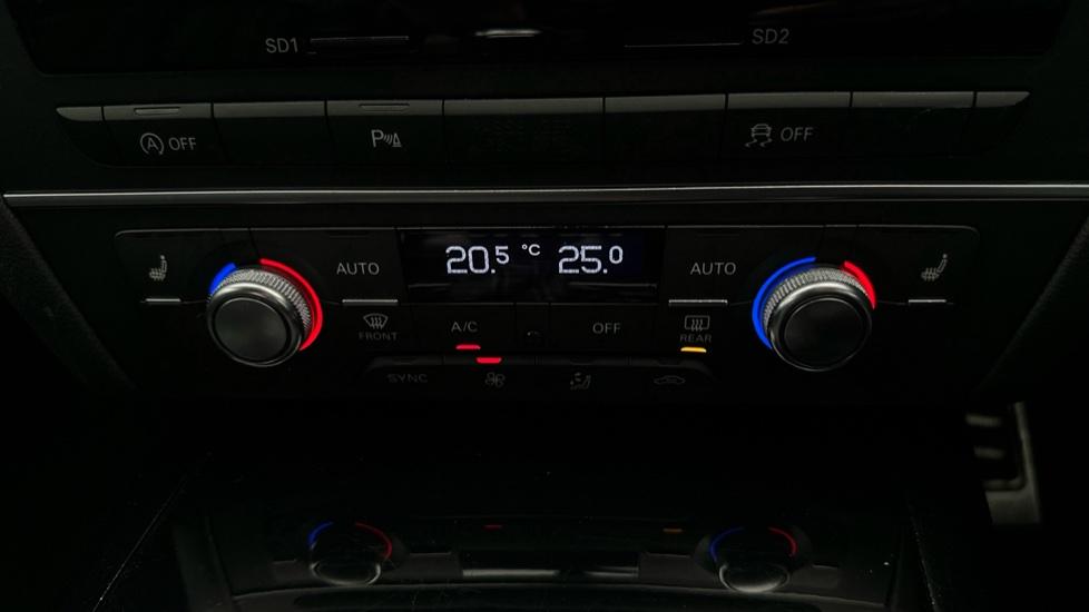 Air Conditioning /Dual Climate Control 