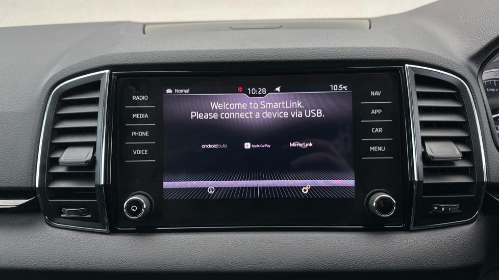 Apple Car Play & Android Auto