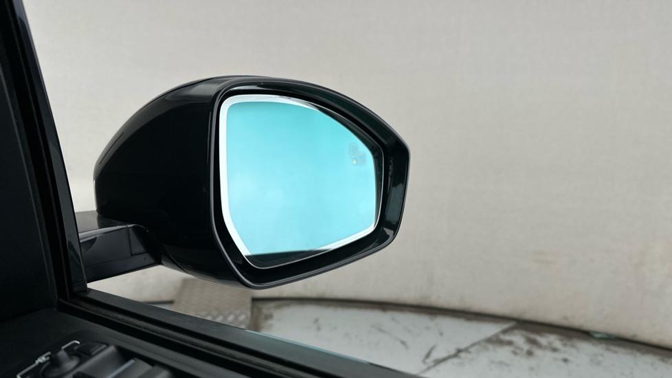 Blind Spot Monitoring System 