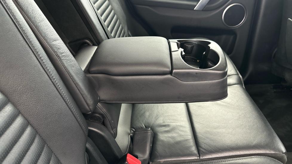 Rear Armrest/ Cup Holder