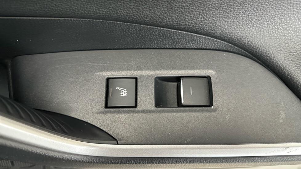 Rear Heated Seats 