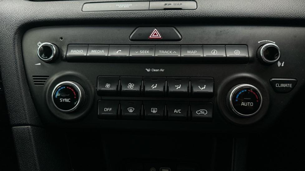 Air Conditioning /Dual Climate Control 