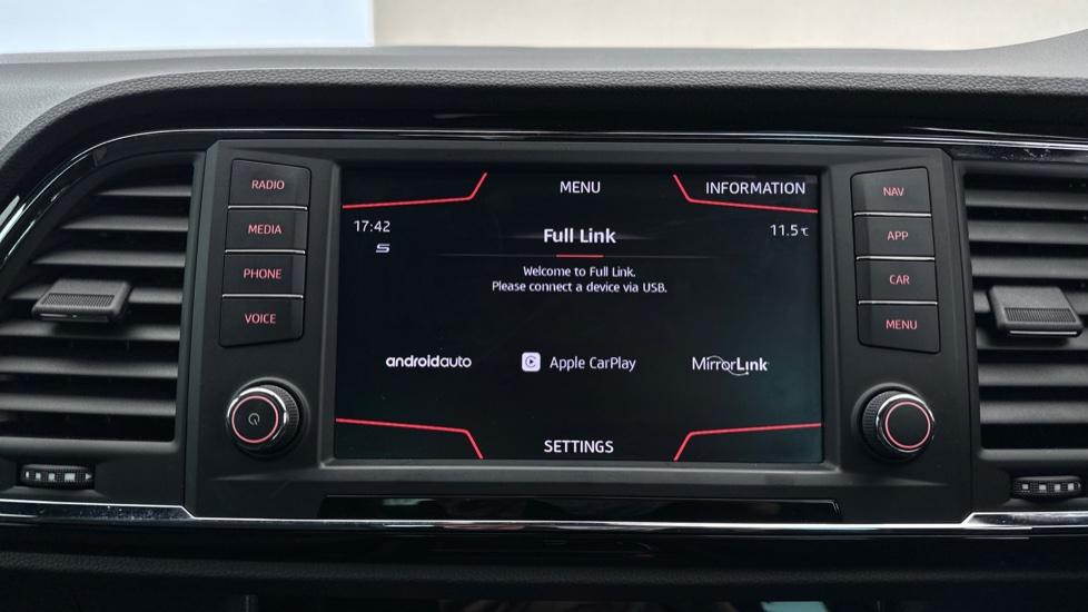 Apple CarPlay/Android auto 