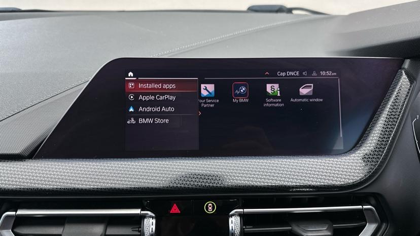 Apple Car Play & Android Auto