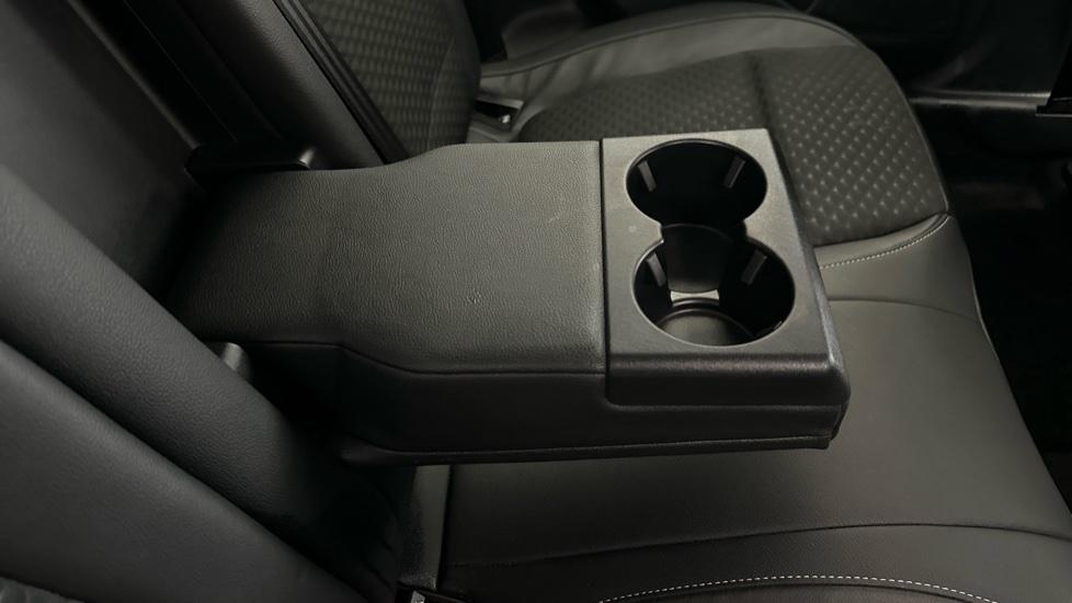 Rear Armrest/ Cup Holder