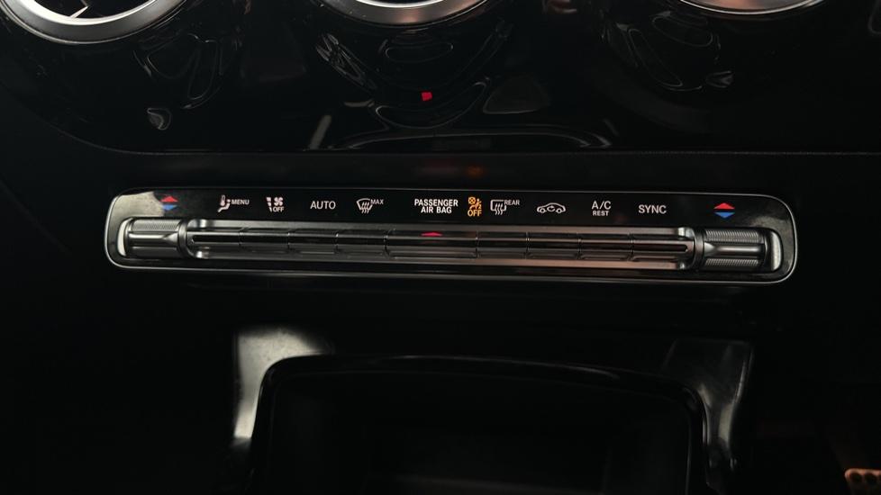 Air Conditioning/Dual Climate Control 