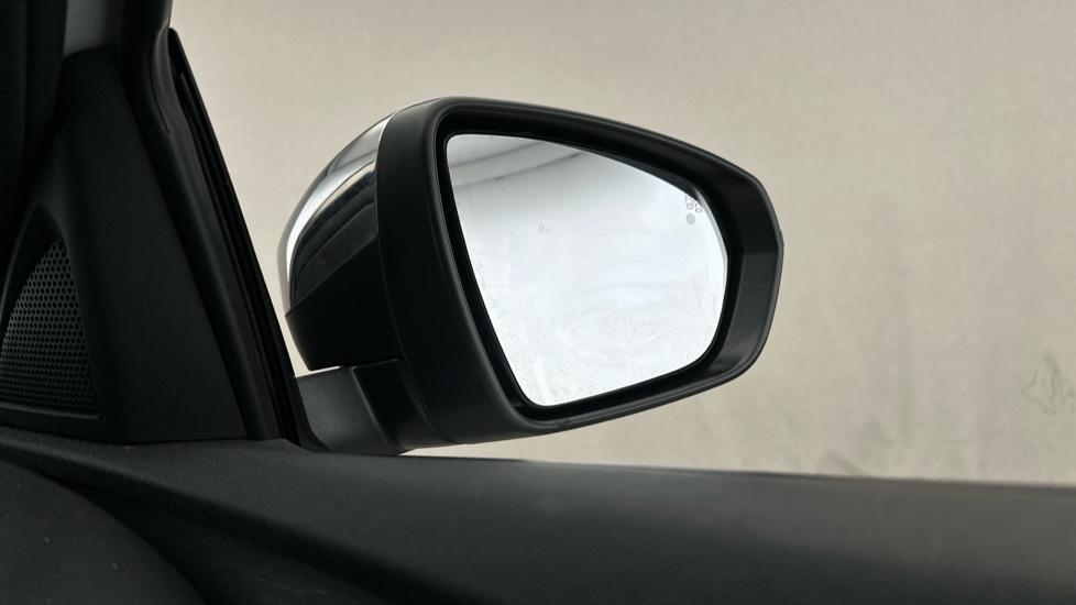 Blind Spot Monitoring System 