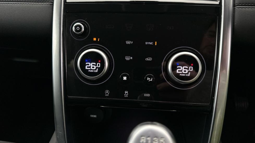 Dual Climate Control / Air Conditioning / Auto Stop/Start