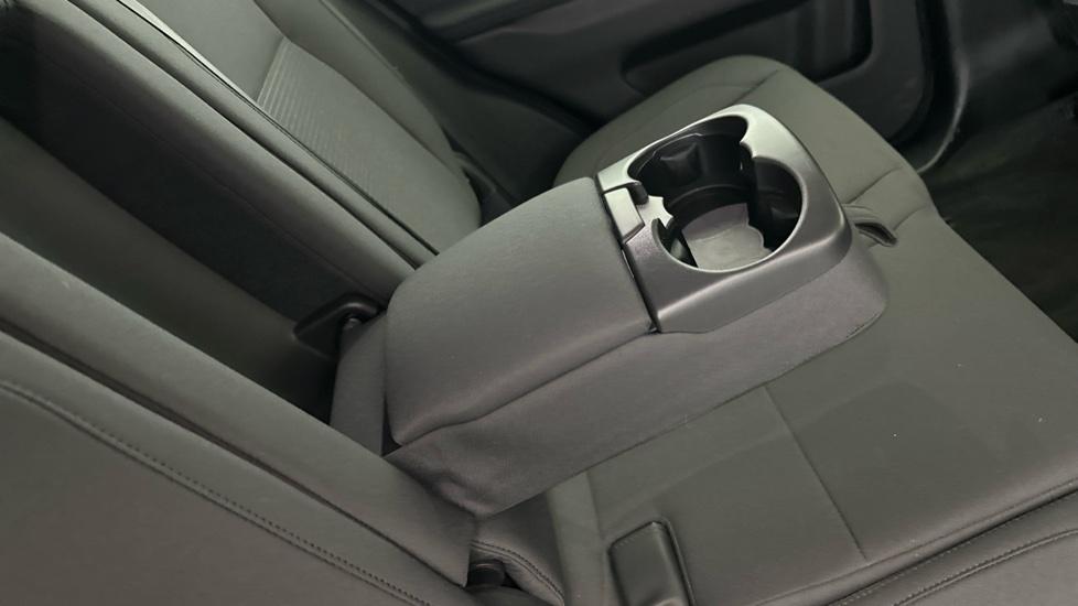 Rear Armrest/ Cup Holder