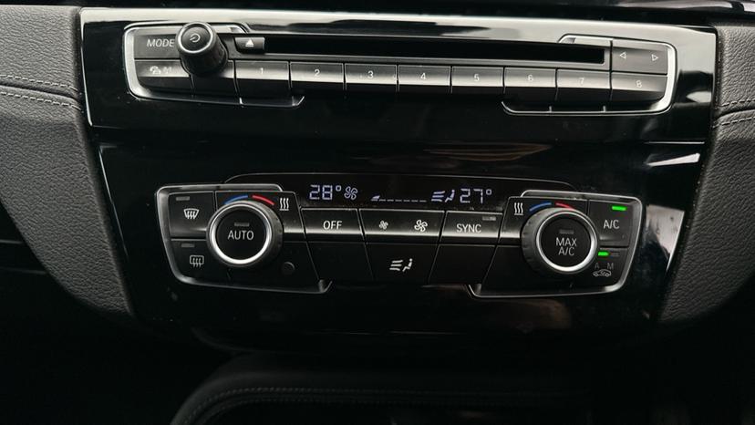 Air Conditioning /Dual Climate Control 