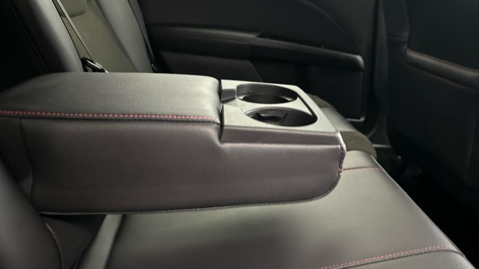 Rear Armrest/ Cup Holder