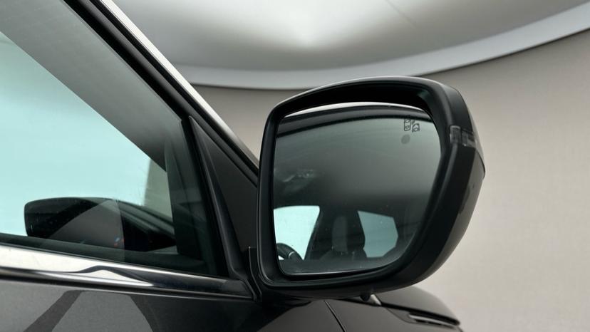 Blind Spot Monitoring System 