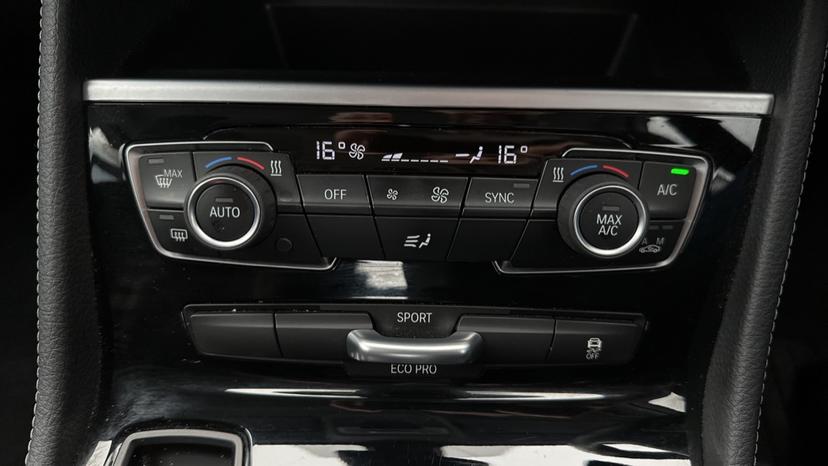 Air Conditioning /Dual Climate Control 