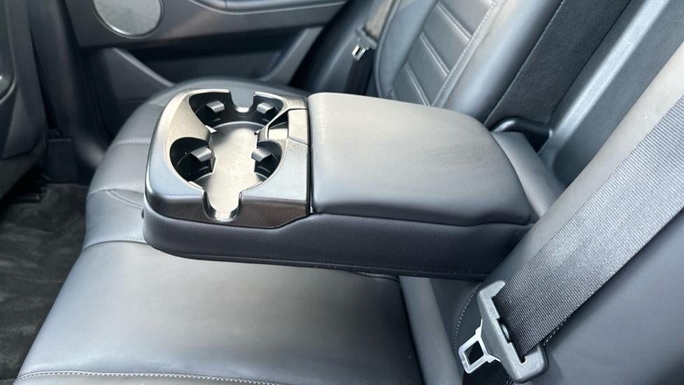 Rear Armrest/ Cup Holder