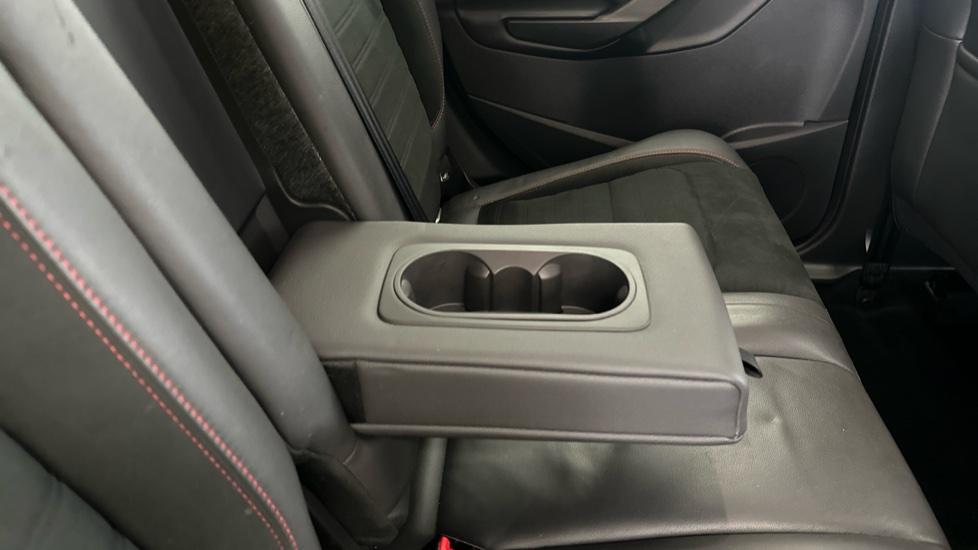 Rear Armrest/ Cup Holder