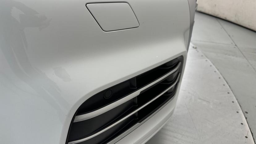 Headlight Washers / Front Parking Sensors 