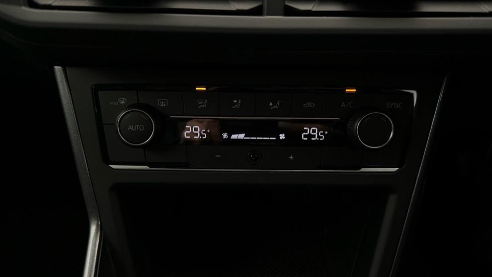 Air Conditioning /Dual Climate Control 