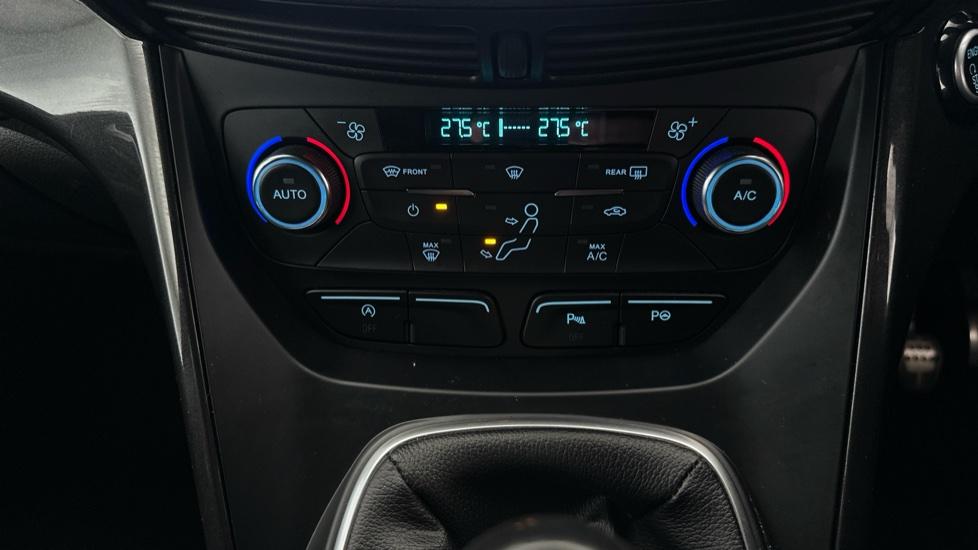 Dual Climate Control / Air Conditioning / Auto Stop/Start / Auto Park 