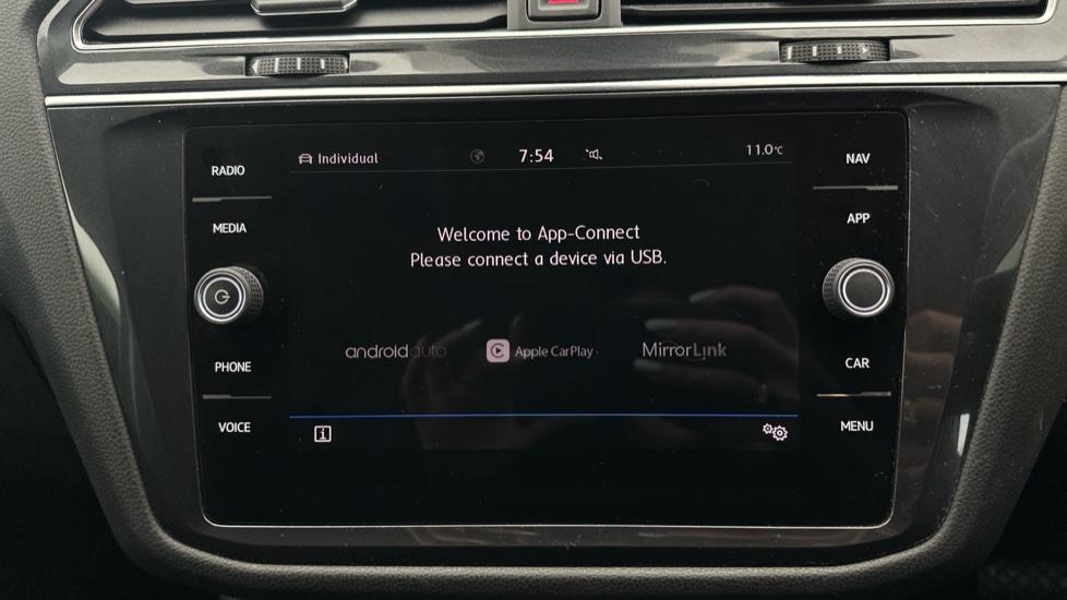 Apple Car Play & Android Auto