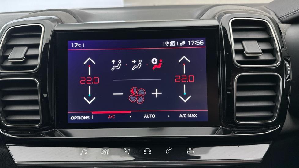 Dual Climate Control  / Air Conditioning 