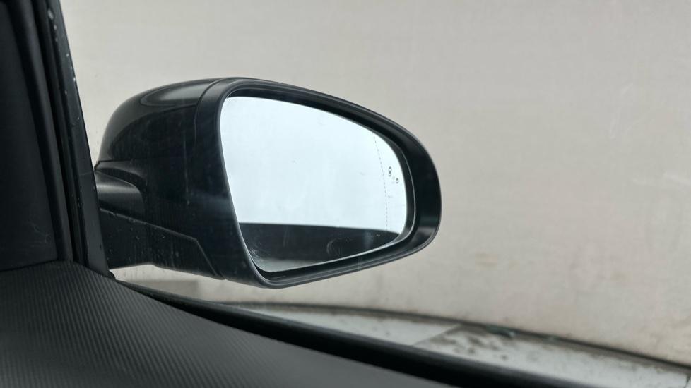 Blind Spot Monitoring System 