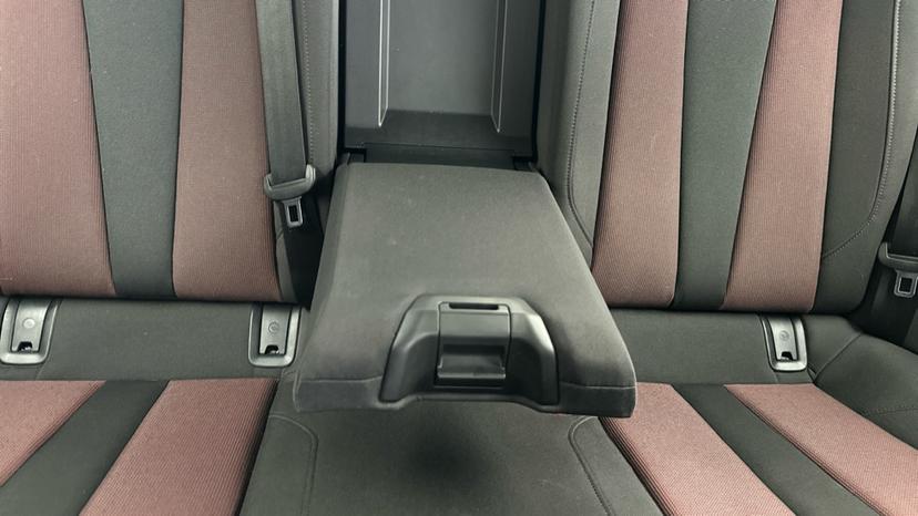 Rear Armrest 