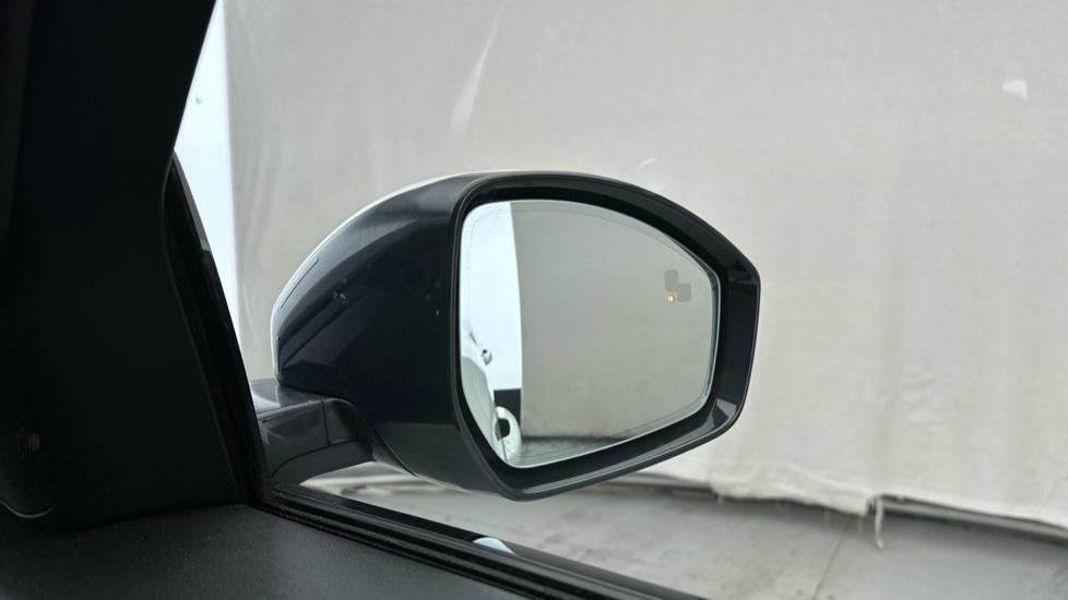 Blind Spot Monitoring System 