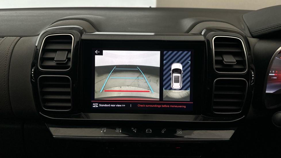 Rear View Camera /Park Pilot 