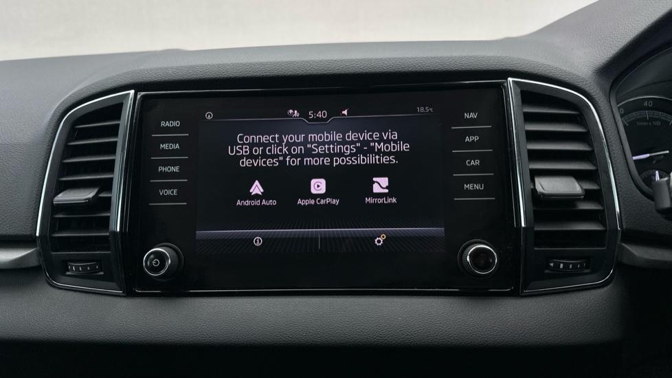 Apple Car Play & Android Auto