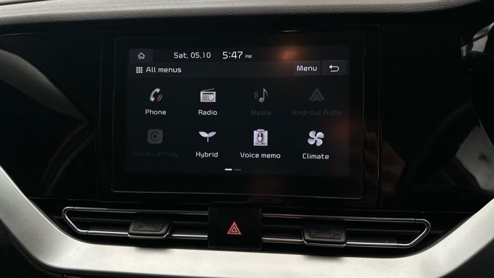 Apple Car Play & Android Auto