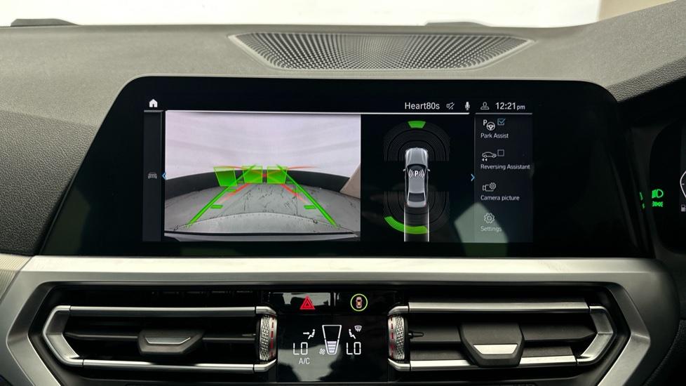 Rear View Camera /Park Pilot /Auto Park 