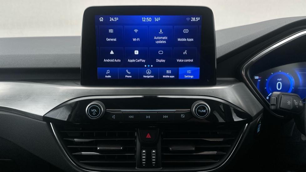 Apple Car Play & Android Auto