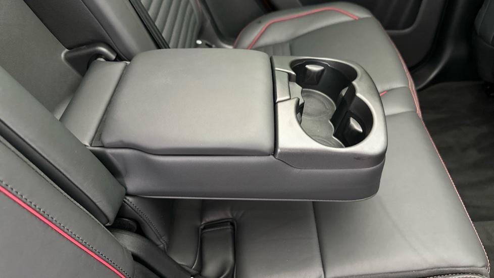 Rear Armrest/ Cup Holder